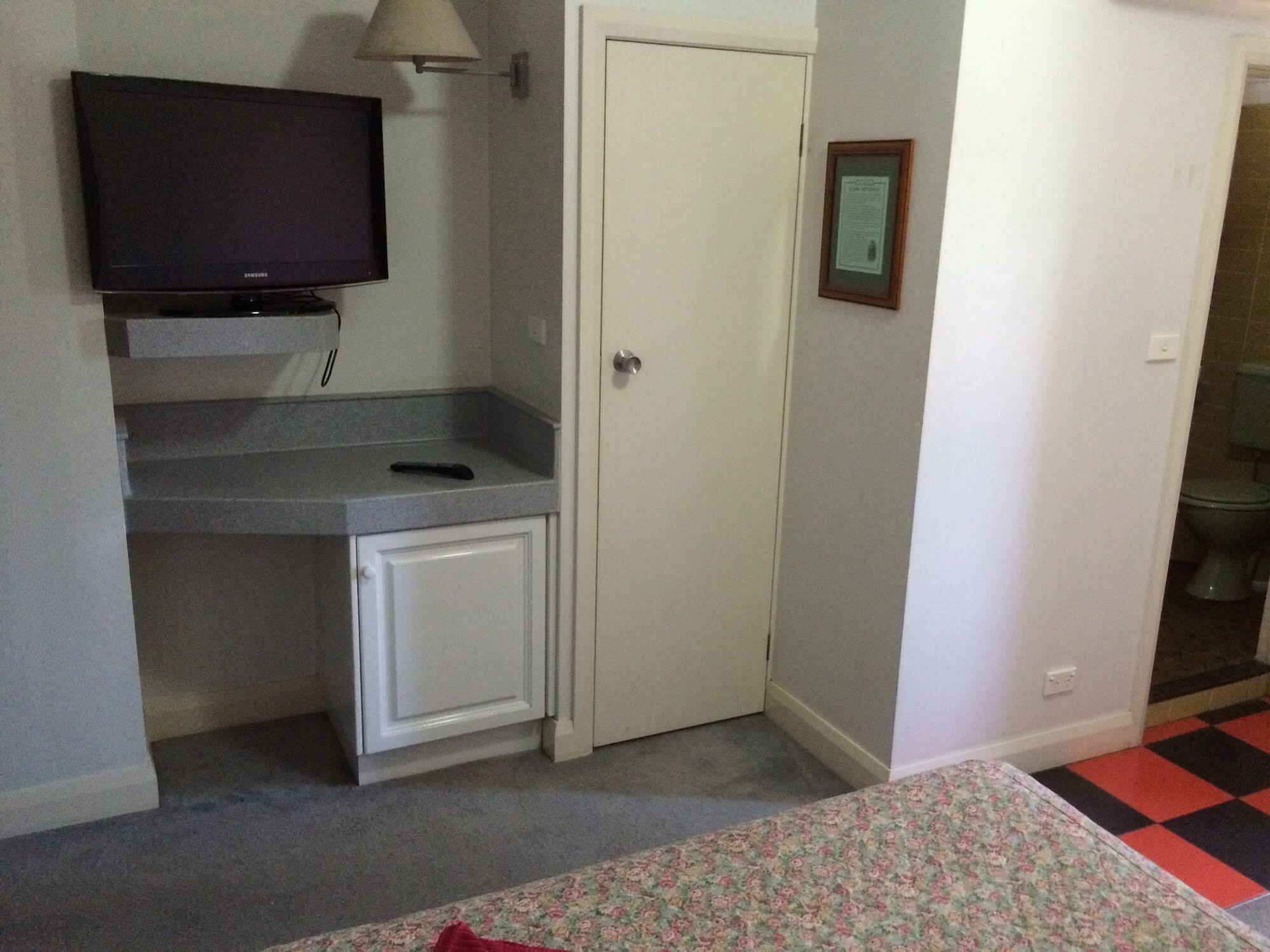 Monarch Motel Moruya Exterior foto
